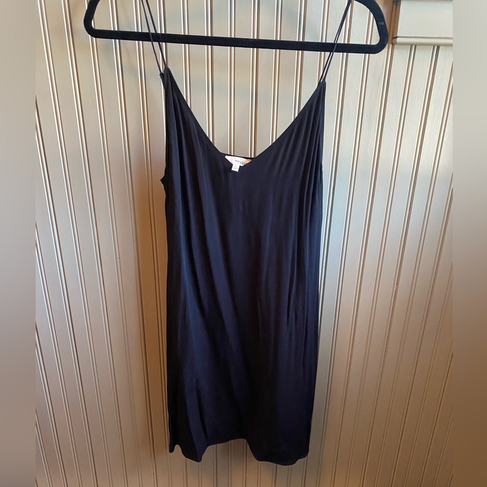 Aritzia / Wilfred Free - Spaghetti Strap Black Dress - Medium